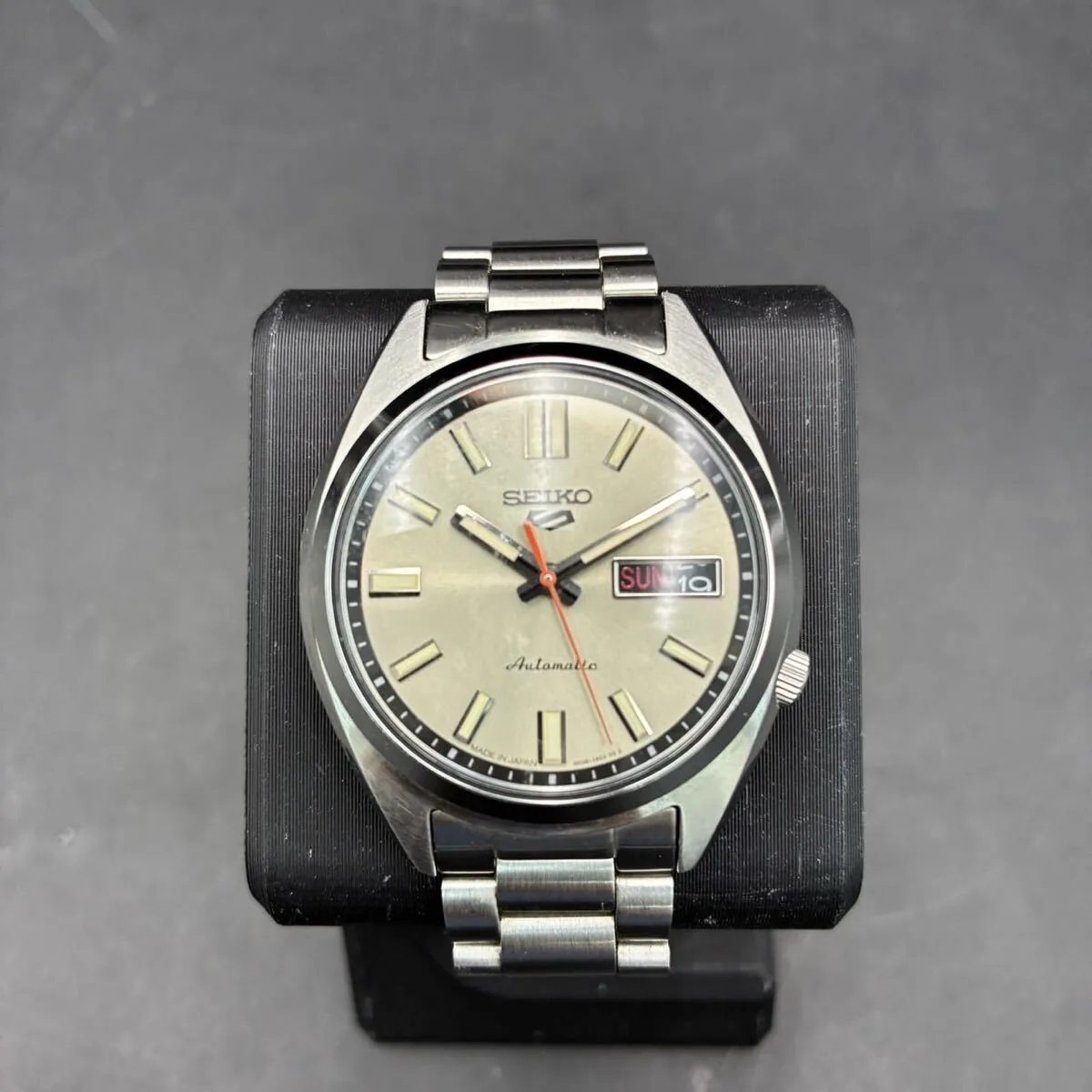 SEIKO 精工 5 Sports SBSA257 自动机械表表背