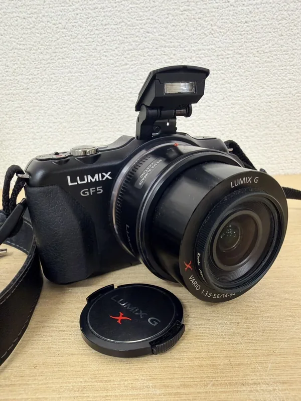 Panasonic LUMIX DMC-GF5 相机机身正面