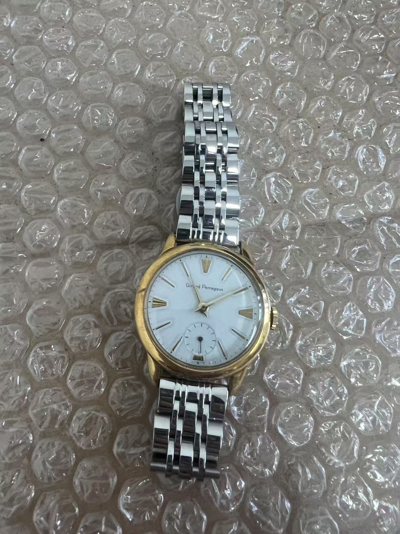 Girard-Perregaux芝柏经典机械表