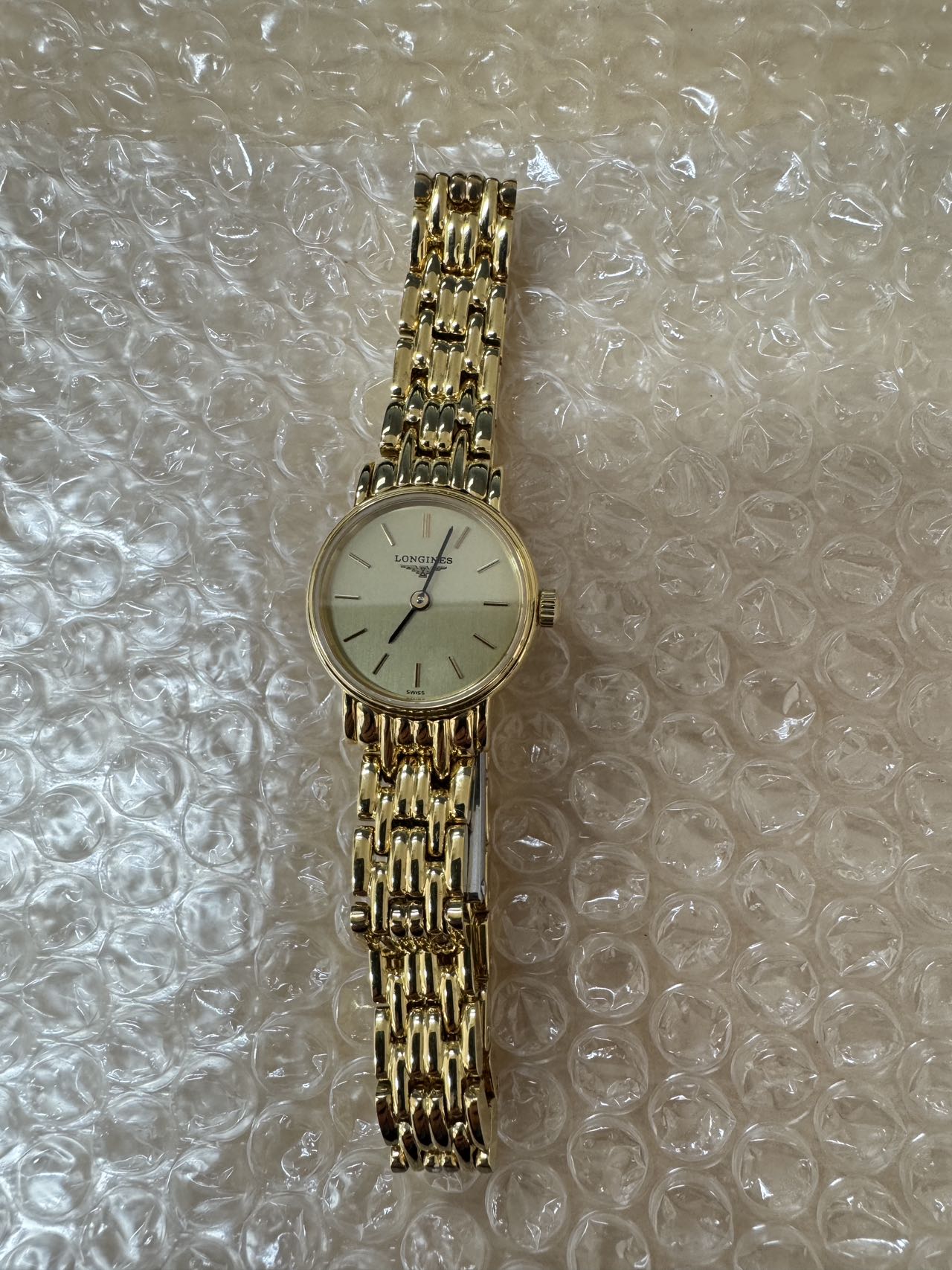 Longines浪琴金色女表，复古风格