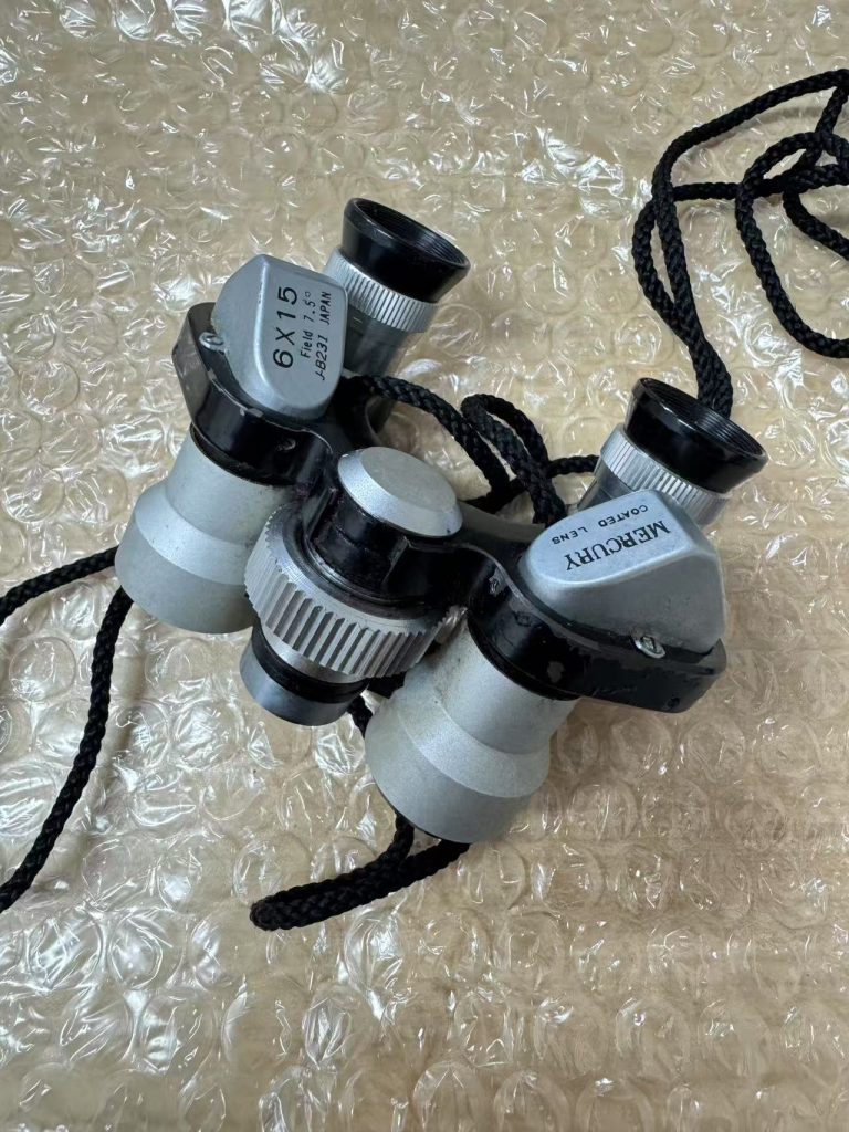 日本中古 Mercury 望远镜金属机身与镜头标识特写