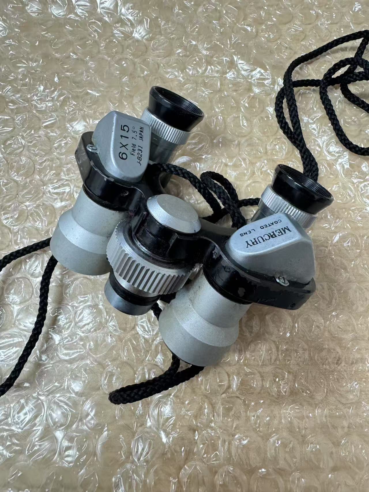 日本中古 Mercury 望远镜金属机身与镜头标识特写