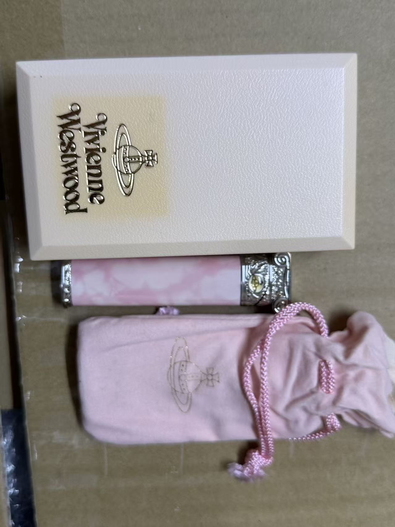 Vivienne Westwood粉色打火机套装 日本中古代购开箱