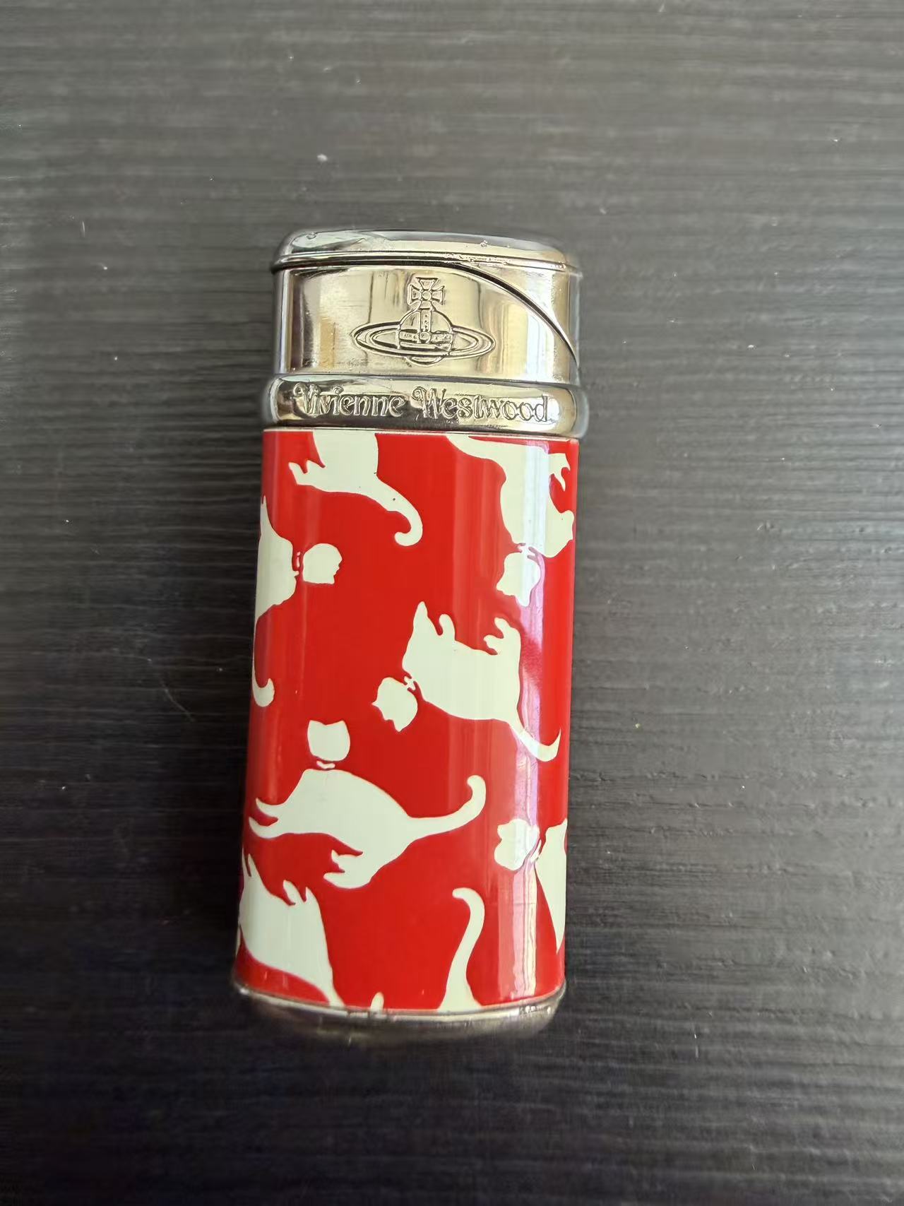Vivienne Westwood猫咪图案打火机 日本中古代拍收藏款