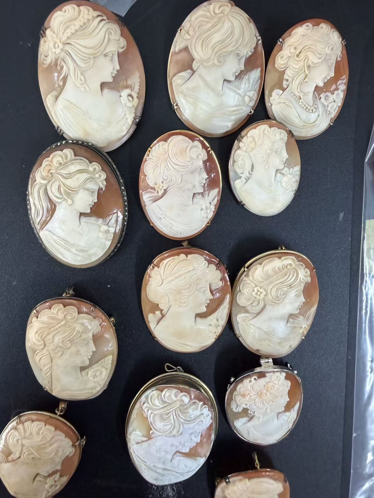 花大价钱代购的 Cameo 浮雕,到底值不值?我拆给你看(附细节实拍)